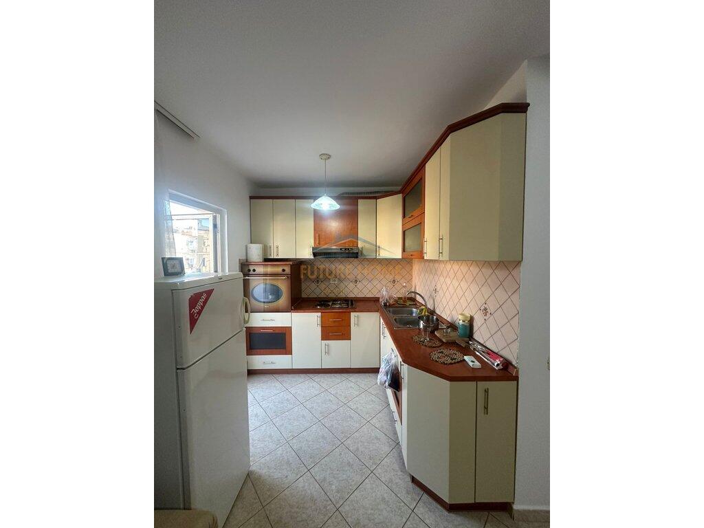 Affitto, Appartamento 1+1, Via Bardhyl, Tirana
