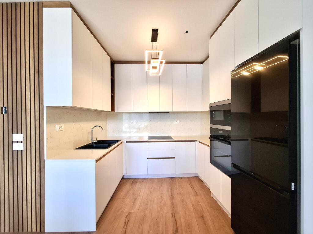 Appartamento in affitto a Lake View Residence/ Lago di Tirana (127m2) prima volta in affitto🔥🔥1800 euro