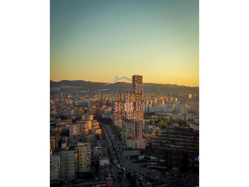 Shitet Apartament 1+1 + Post Parkimi – Rezidenca Hora Vertikal, Tiranë