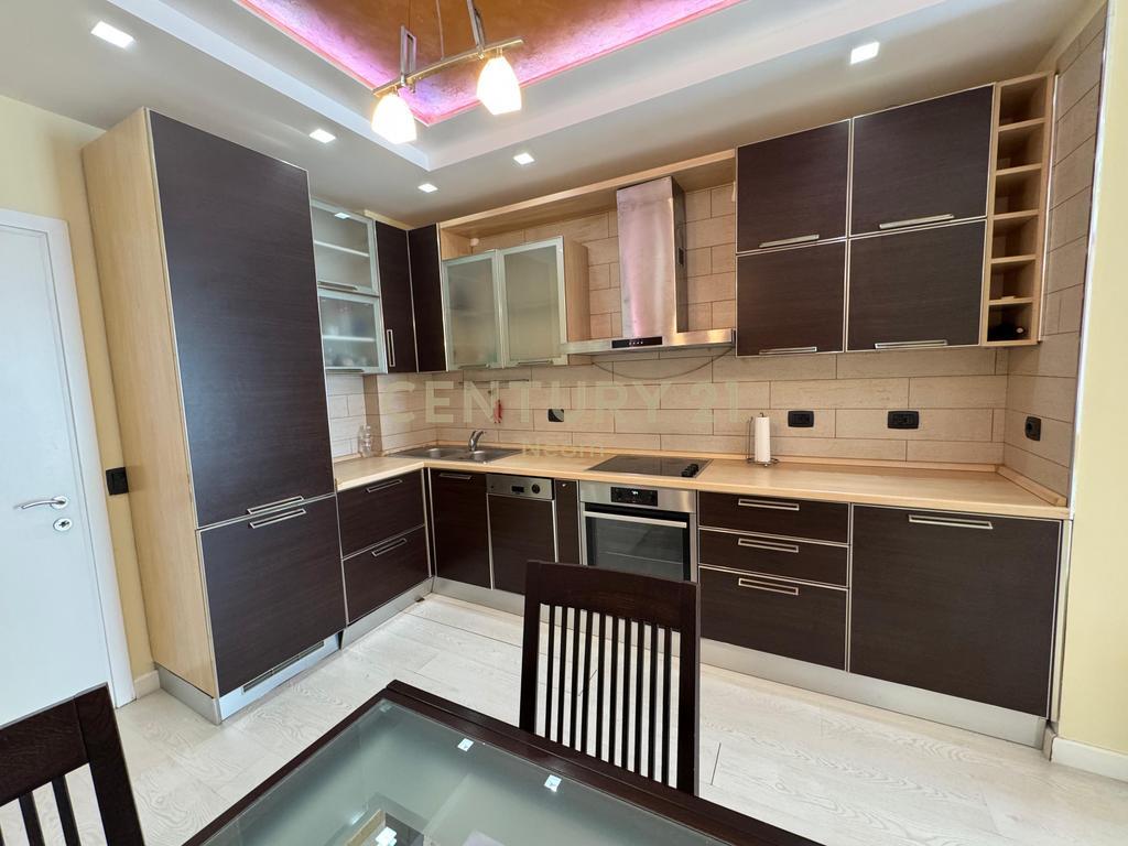 RENT, APARTMENT 2+1+PARKING, PARIS COMMUNE!