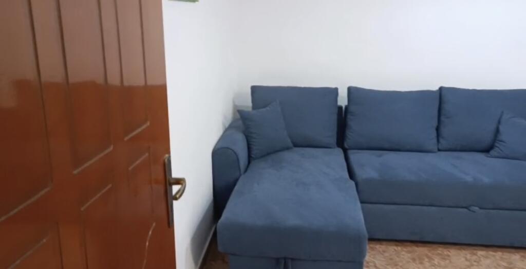 Affittasi 2+1+1 COMMISSARIATO N. 4 prezzo: 500 mila lek