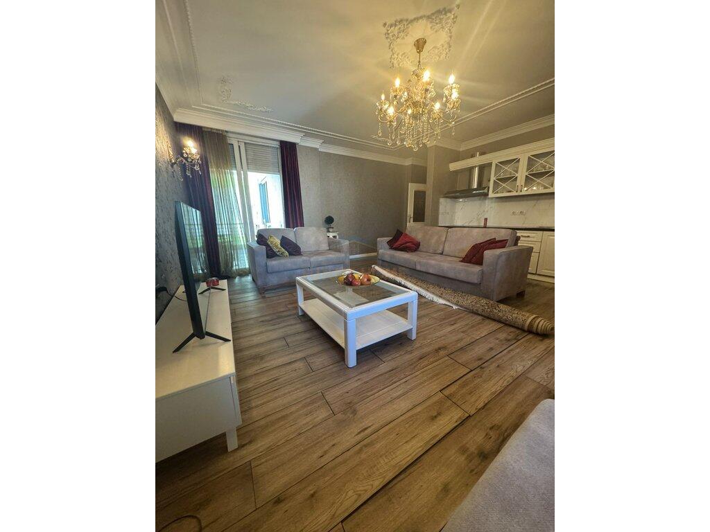 In vendita, appartamento 2+1+2, Bllok, Tirana.