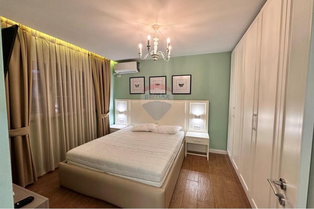 Apartment 1+1+ separate kitchen for rent at the beginning of Elbasani Street.