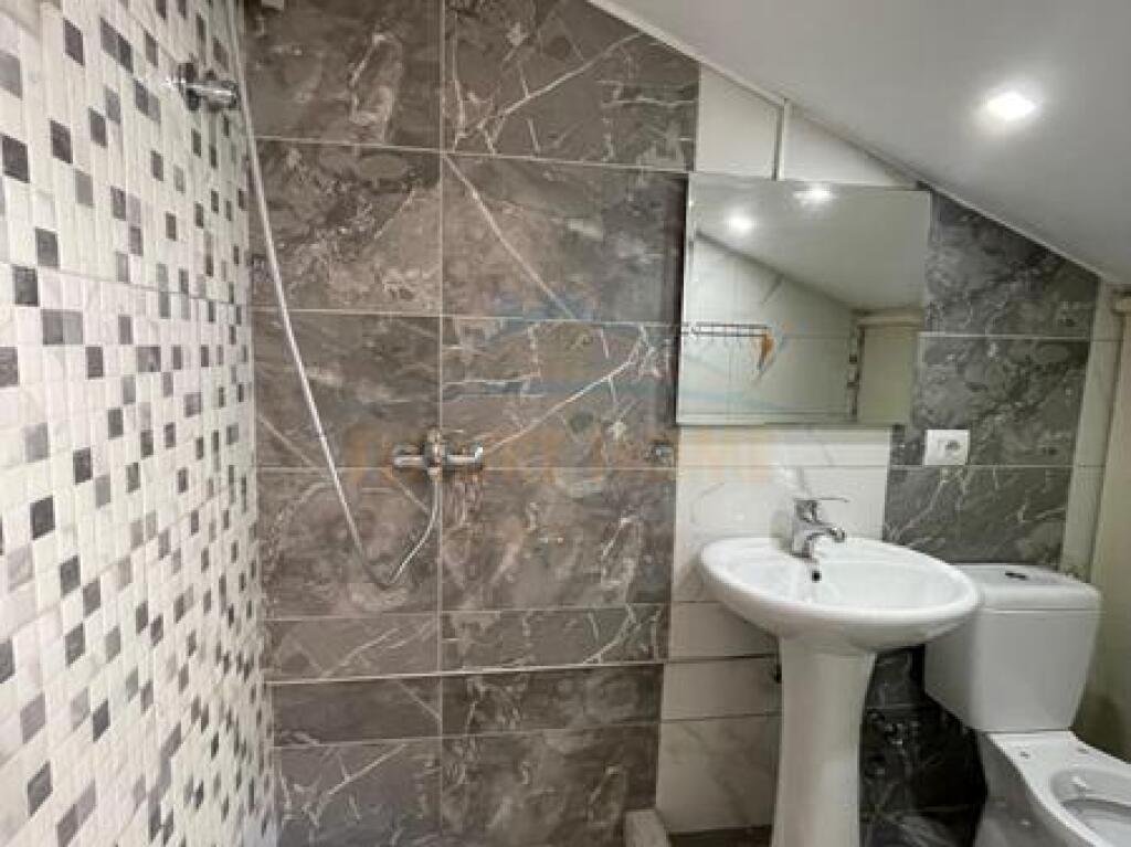 In vendita, Casa Privata 2+1+2, Oxhaku, Tirane.