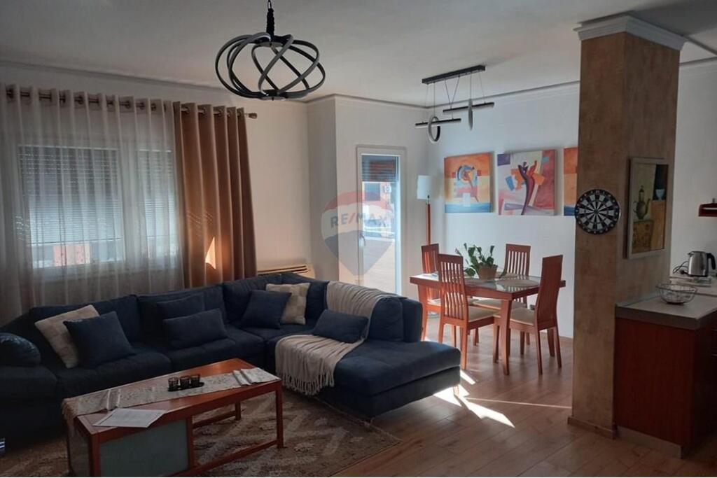 Appartamento 2+1 in Affitto presso Komuna e Parisit