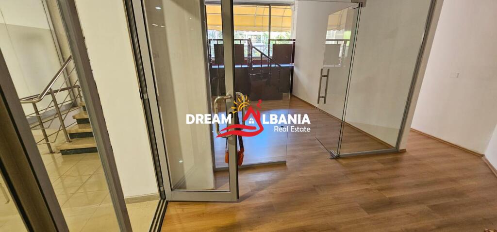 Office space for rent in the center, Urani Pano Street (ID 42611357)