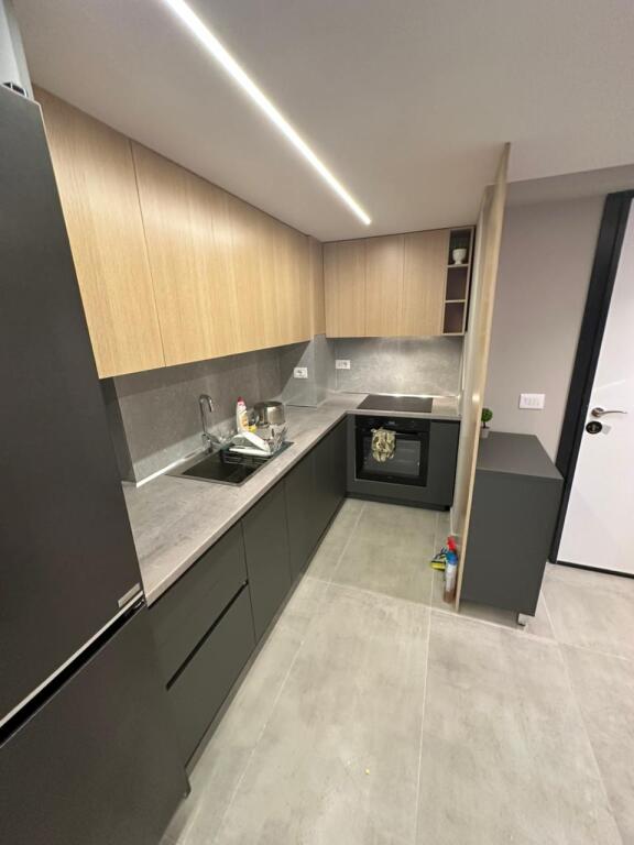 DUPLEX IN VENDITA VICINO AMERICAN 3