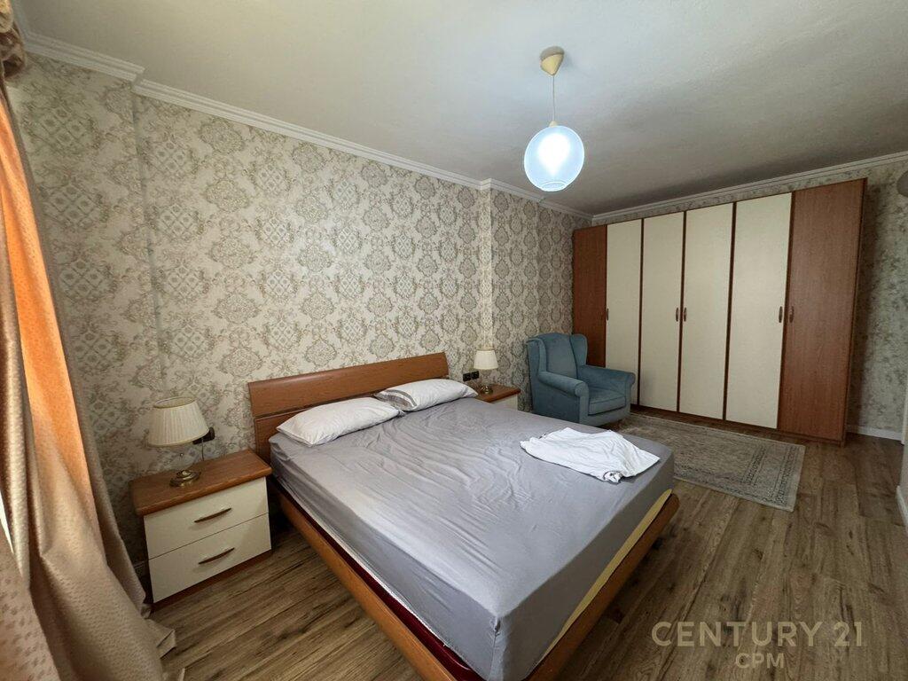 Appartamento 2+1+2 in Vendita a Bllok, Tirana