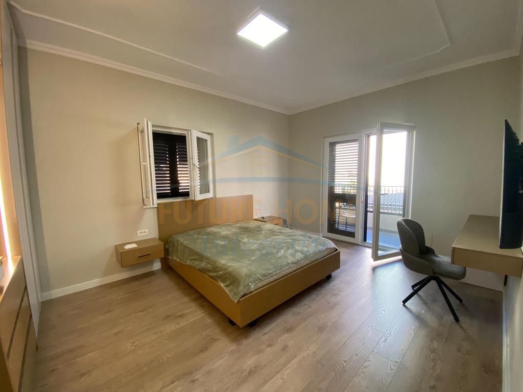 Qera, Apartament 2+1+2+Post Parkimi, Ish Tregu Elektrik, Tiranë
