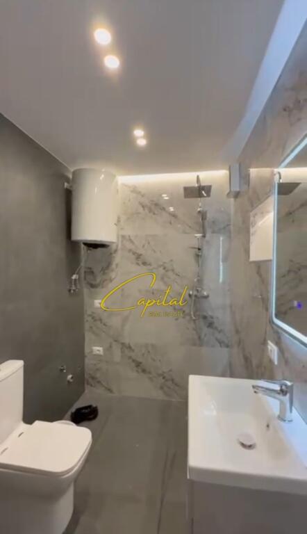 LOCALE COMMERCIALE IN AFFITTO 45 M2 STRADA DI ELBASAN 650 EURO