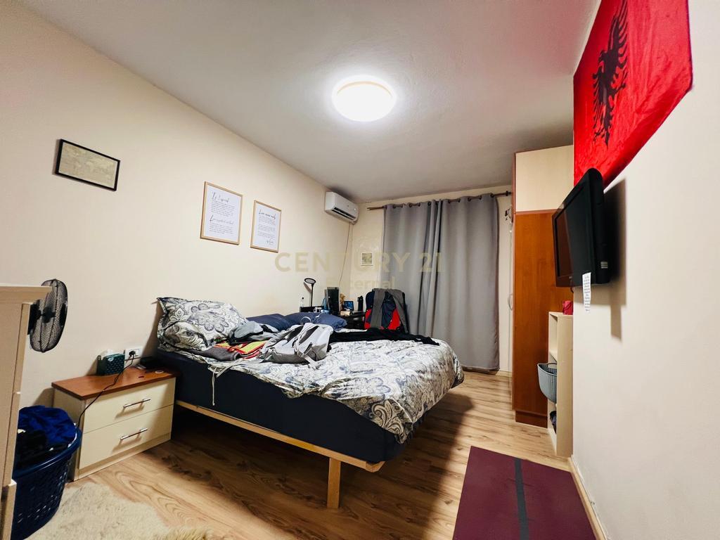 Apartment 3+1+2 for sale in Komuna e Parisit