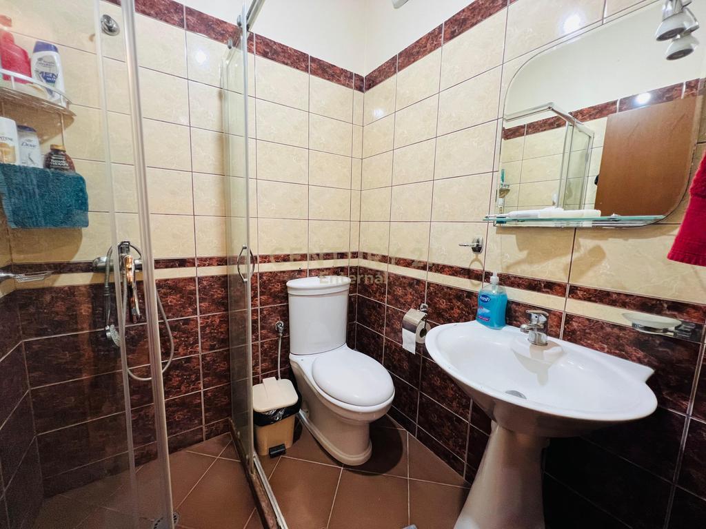 Apartment 3+1+2 for sale in Komuna e Parisit
