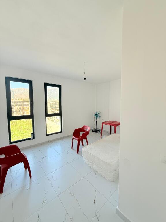 🏡 Appartamento in Vendita a Orikum 2+1 + 2