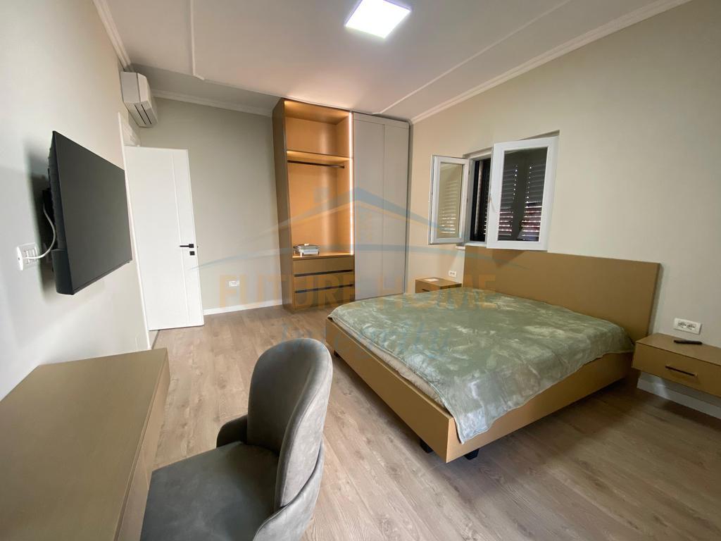 Qera, Apartament 2+1+2+Post Parkimi, Ish Tregu Elektrik, Tiranë
