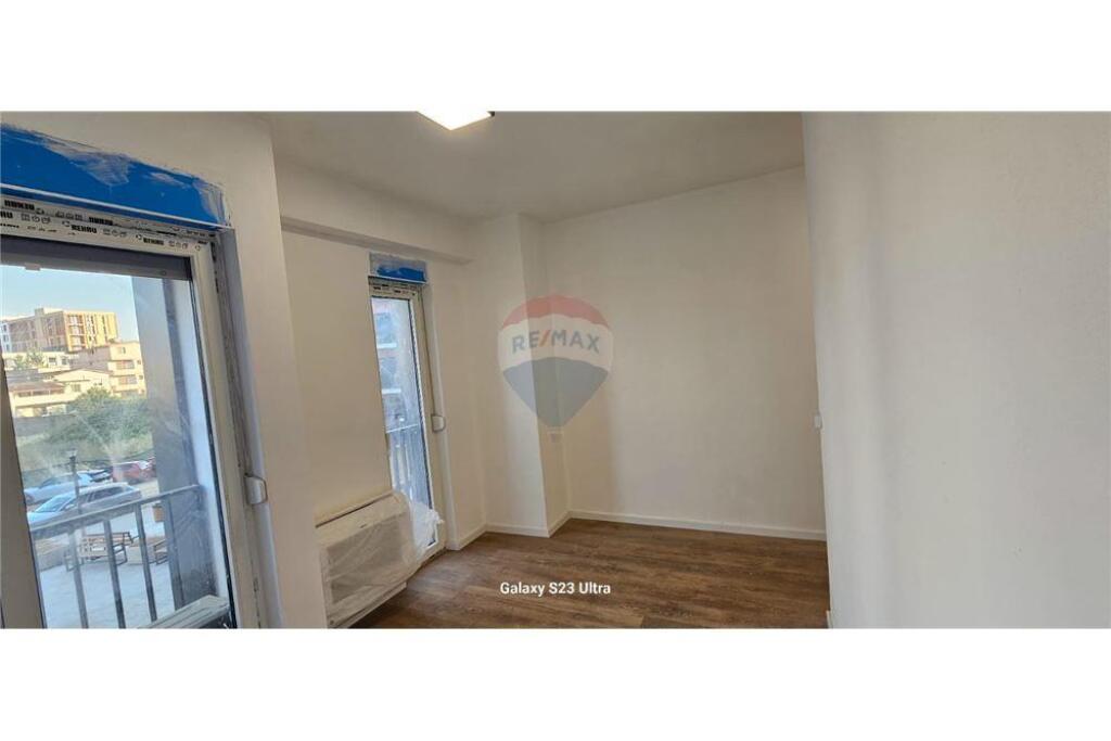 Commercial Space for Rent!