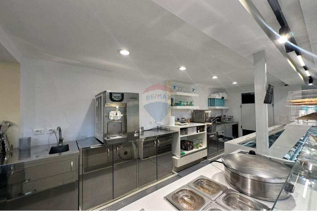 Business for rent Gelateria + Cafeteria, Delijorgji Complex