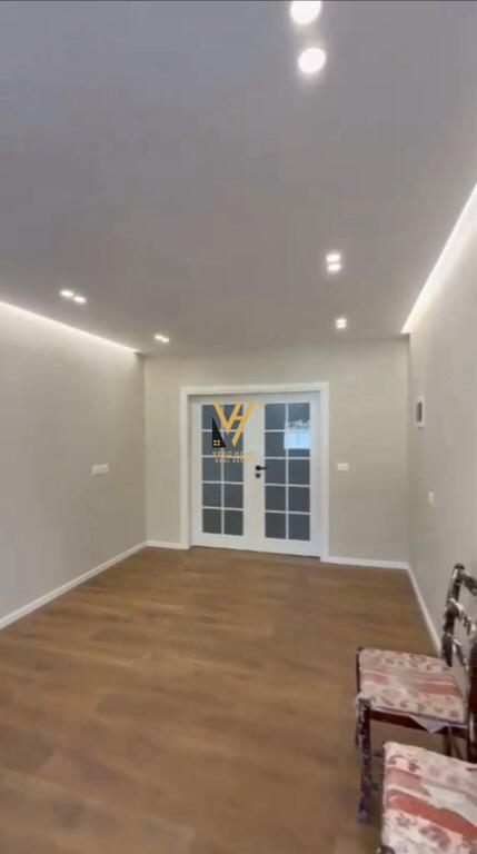 BUSINESS PREMISES 45 M2 FOR RENT ON ELBASAN STREET 650 EURO