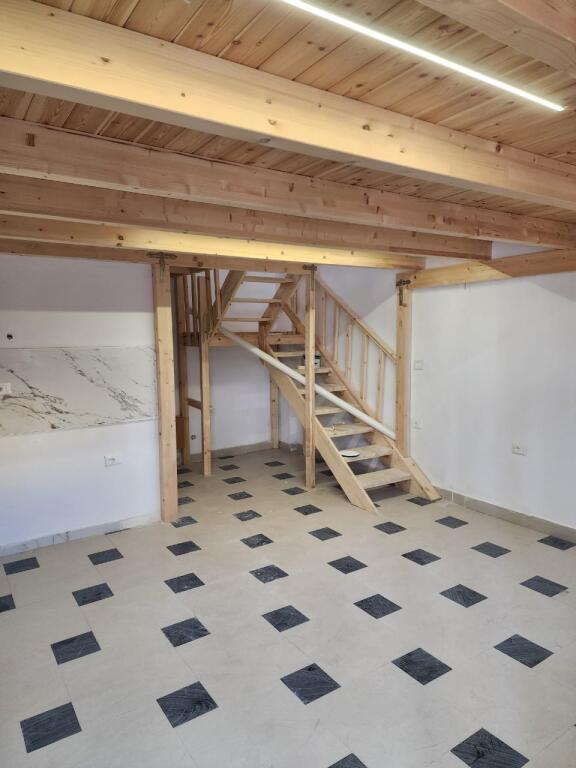 2 duplex in affitto sopra Vilen Gold.