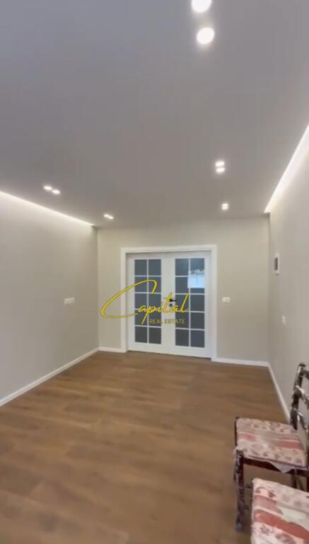 LOCALE COMMERCIALE IN AFFITTO 45 M2 STRADA DI ELBASAN 650 EURO