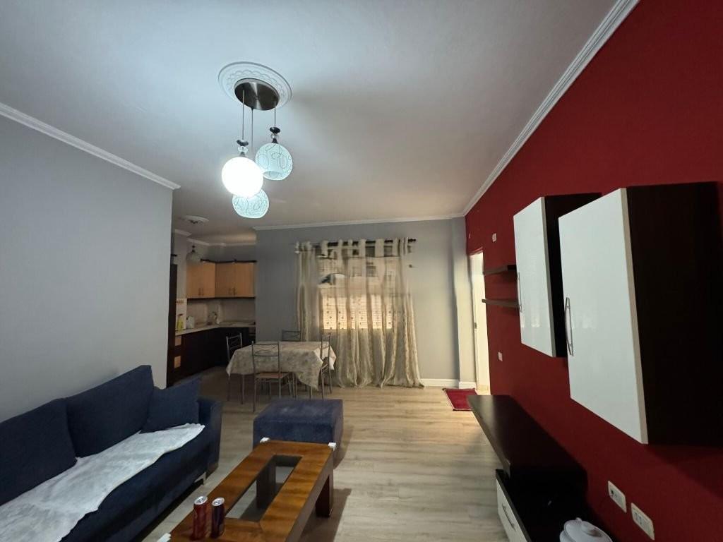 AFFITTIAMO APPARTAMENTO 1+1 VICINO A SPAR 2 A FRESK! 350 € /Mese