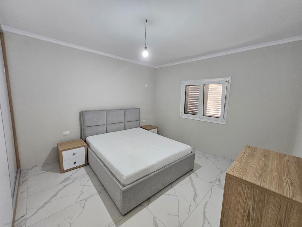 AFFITTASI APPARTAMENTO 1+1 A KENETE DURRES
