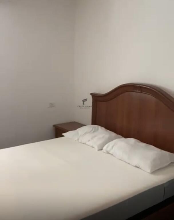 APARTAMENT ME QERA 1+1 FUSHA E AVIACIONIT 500 EURO