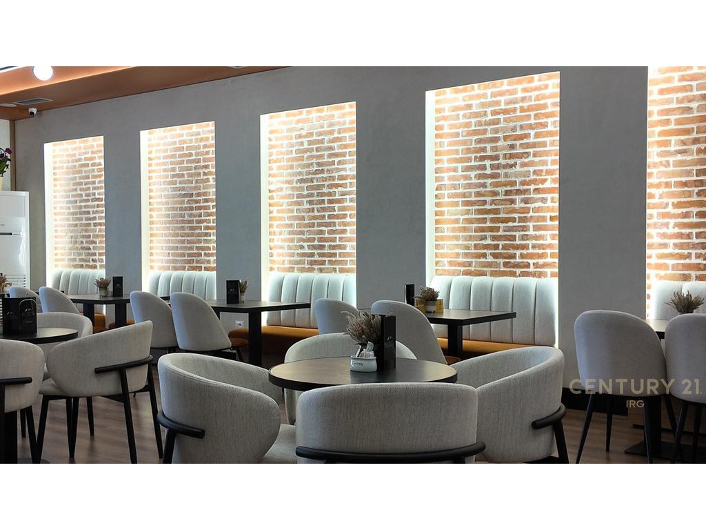 FOR RENT ''LOUNGE - BAR'' IN WORKING CONDITION, FRESH !