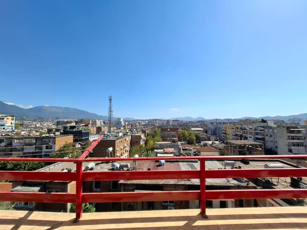 ✨ Appartamento in Affitto 2+1+2WC – 120 m² | 59.500 Lek 📍 Via Bardhyl / Scuola Andon Zako Çajupi