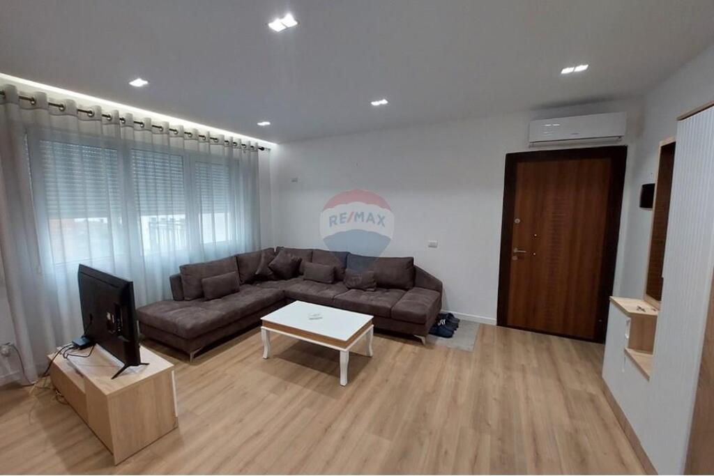 SUPER APARTMENT 1+1 FOR RENT IN THE CENTER OF TIRANA