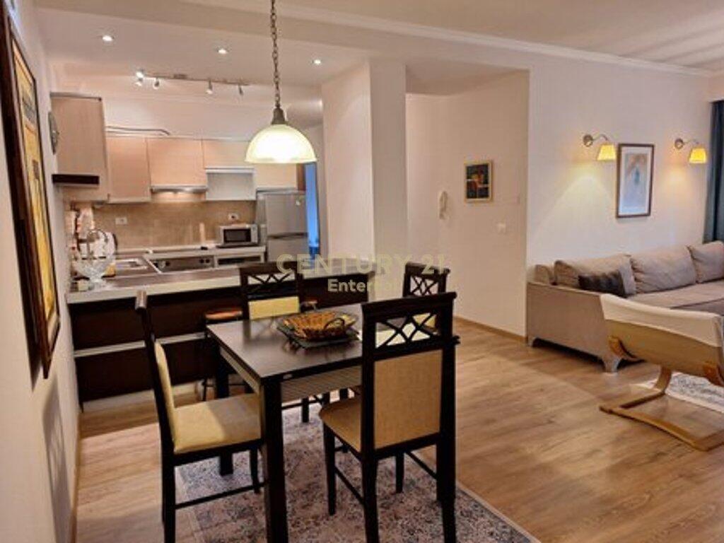 2+1 apartment for rent in the Blloku area