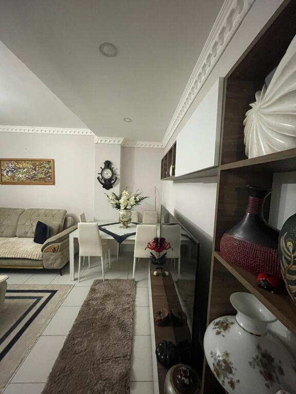 VENDESI APPARTAMENTO 2+1 PORCELAN 85.000 EURO