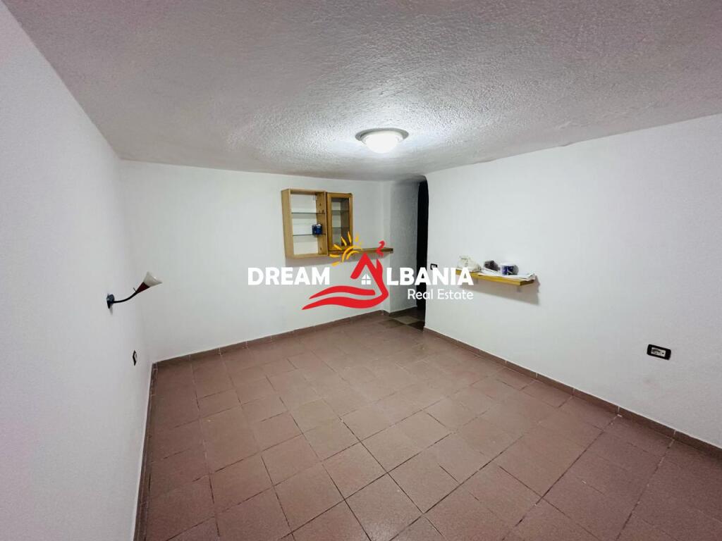 Jepet ambjent me qera tek Zogu i Zi, Tirane (ID 4281295)