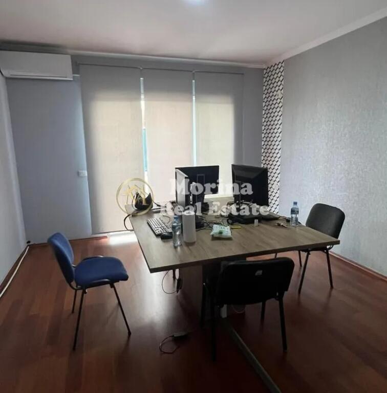 Affitto, Appartamento 3+1, 5 Maggio, 900 Euro/Mese