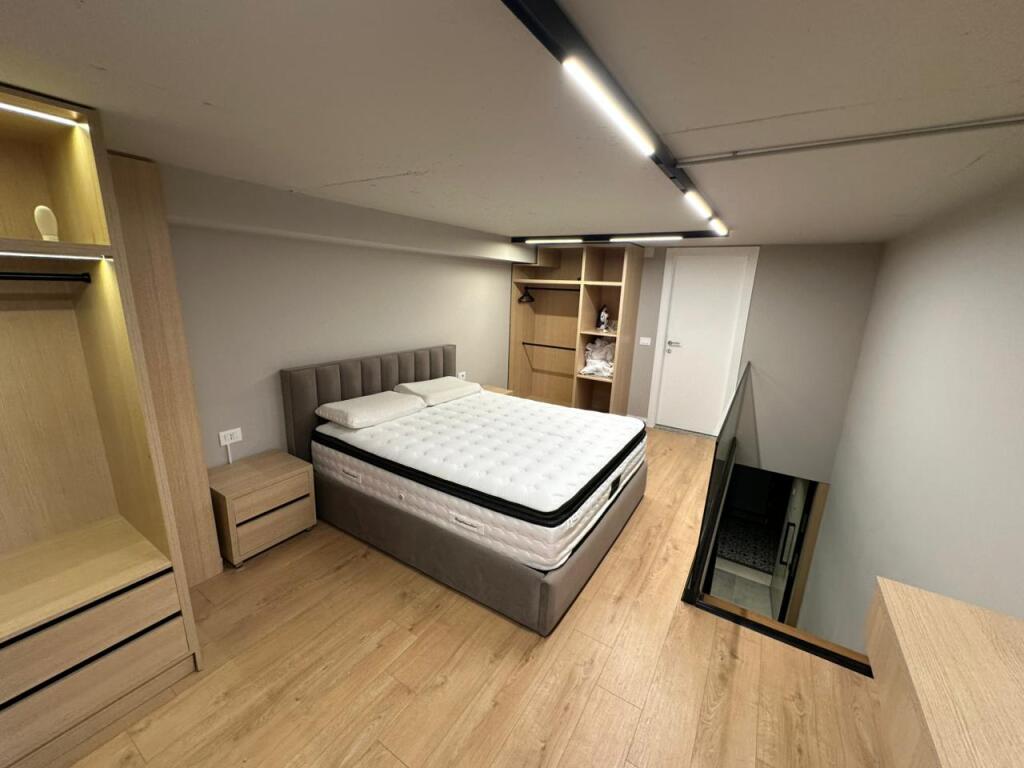 DUPLEX IN VENDITA VICINO AMERICAN 3