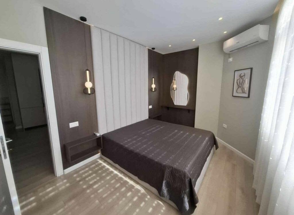 Apartment 1+1 me qira prane Rruges se Kavajes