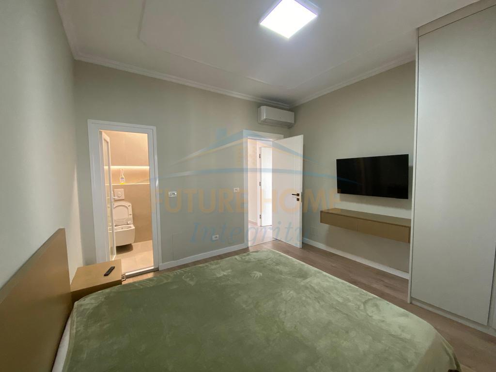 Qera, Apartament 2+1+2+Post Parkimi, Ish Tregu Elektrik, Tiranë