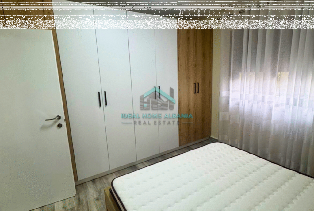 Cole, Vlore- Appartamento 1+1+Negozio in vendita