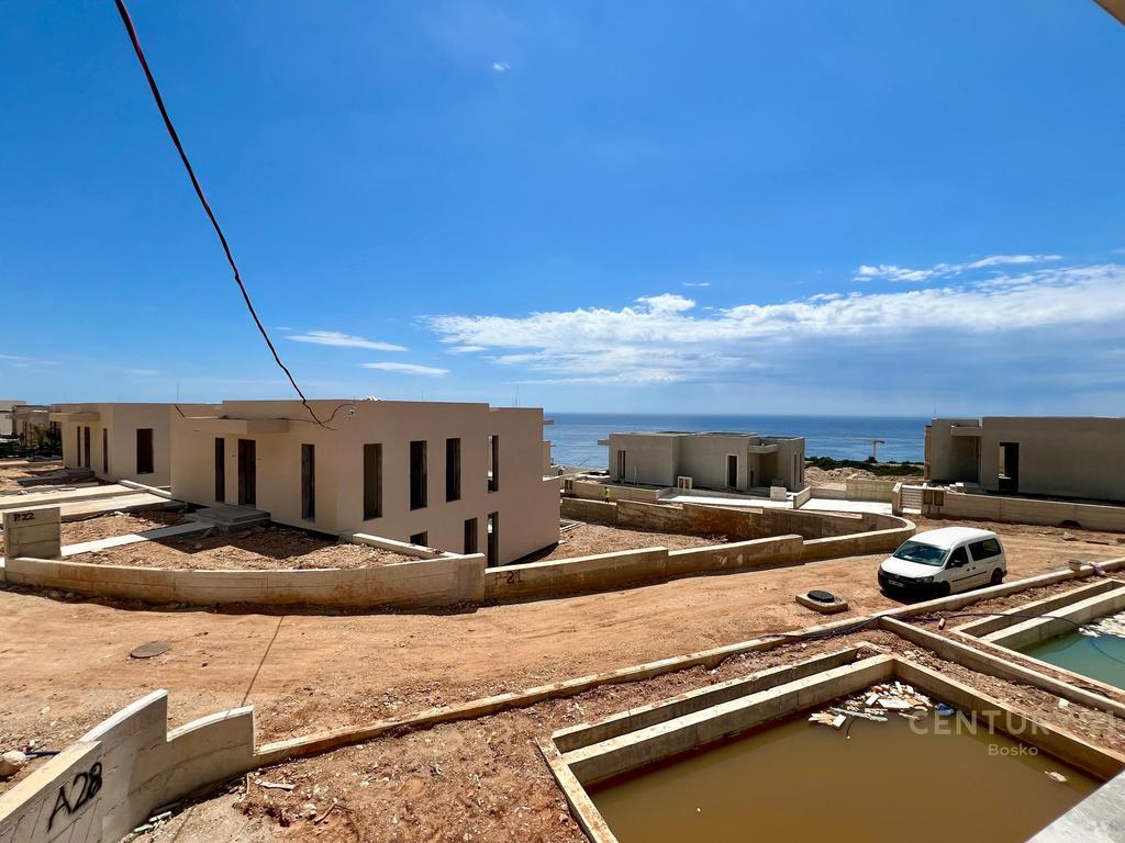 San Nicola Residence in Palasa, Luxury Villa with swimming pool for sale