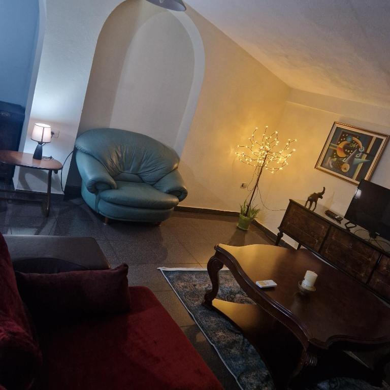 APARTMENT FOR RENT 2+1 5 MAY 50,000 LEKE