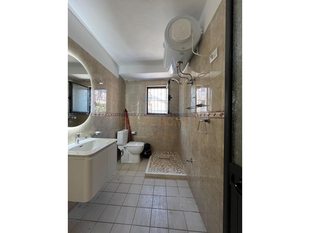 Shitet, Apartament 2+1, Oxhaku, Tirane.