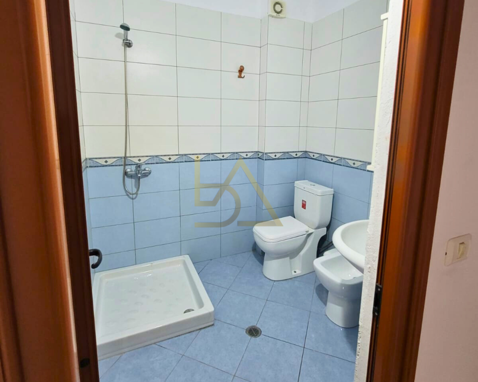 Apartament me Qira – Lagjja Nr. 13, Durrës