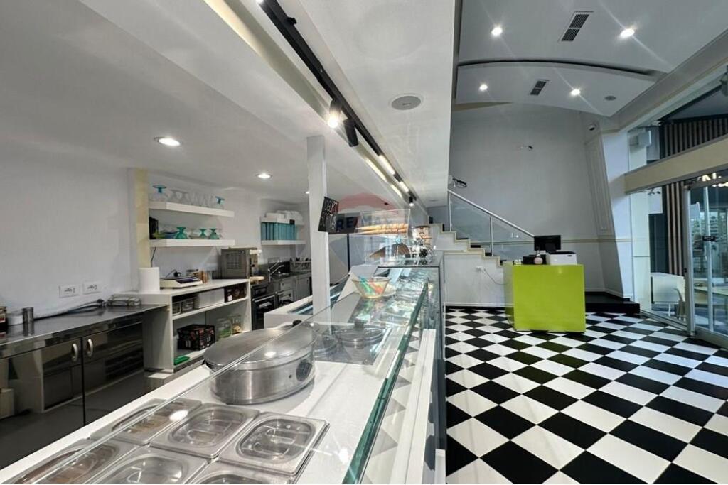 Business for rent Gelateria + Cafeteria, Delijorgji Complex