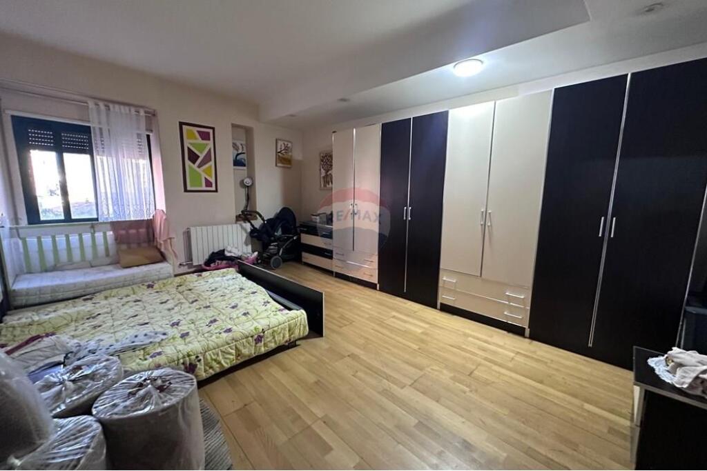 Apartment for Rent in the Center!