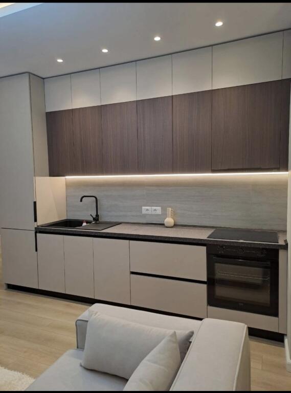 Apartment 1+1 me qira prane Rruges se Kavajes