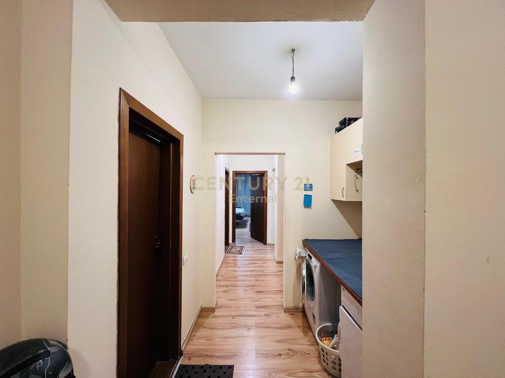 Apartment 3+1+2 for sale in Komuna e Parisit