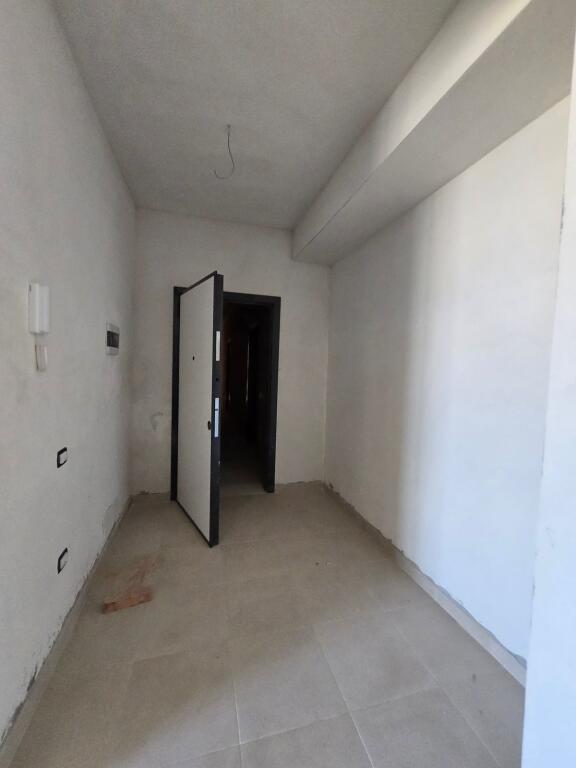 🏡 Studio apartment for sale at Golden Park 4, opposite the American Hospital 3