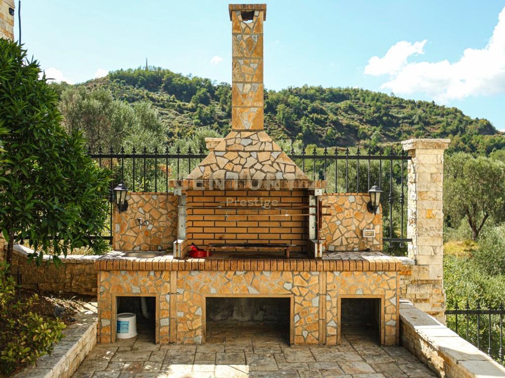VILLA DI LUSSO IN AFFITTO, DRY LAKE, TIRANA!