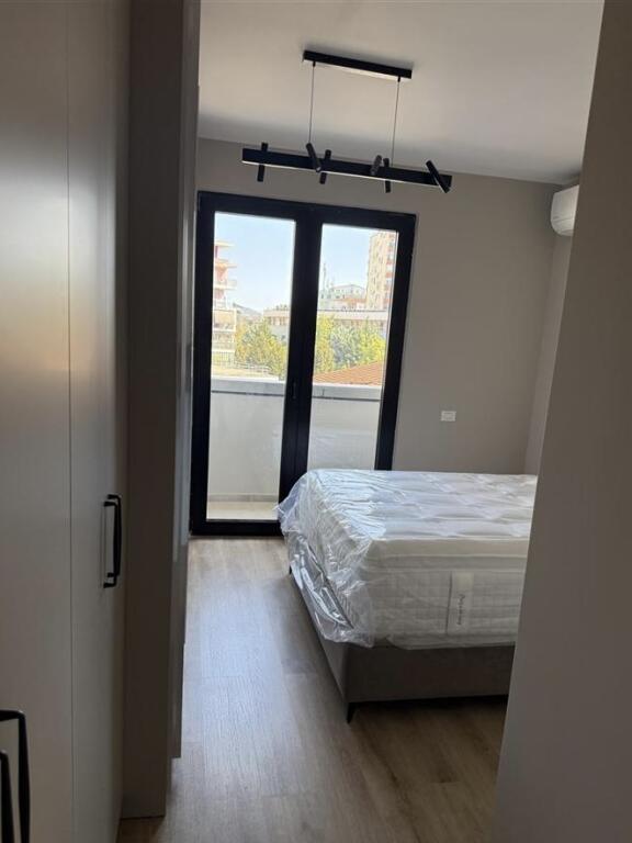 Super appartamento 2+1+2+garage in affitto vicino al contatto su 21sh