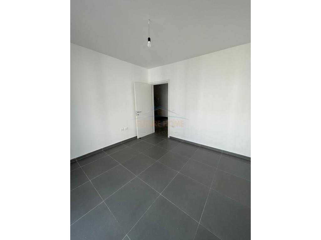 In vendita, Appartamento 3+1, Via 5 Maji, Tirana.
