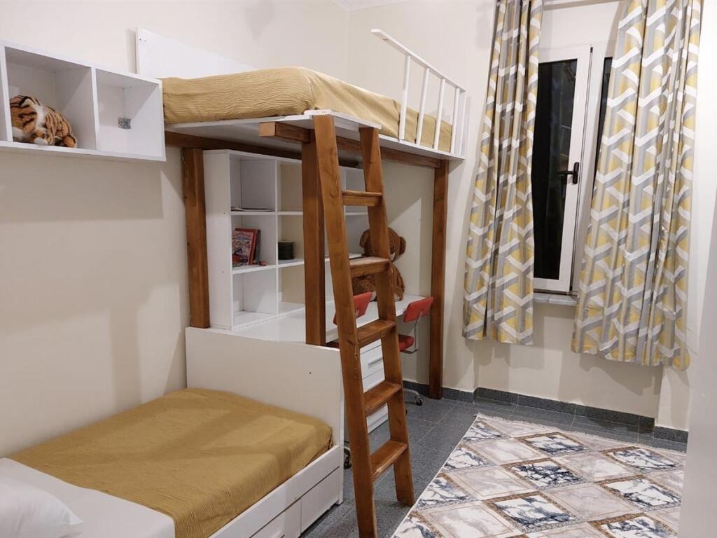 Apartment 2+1 for rent at Shallvaret